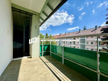 Ansprechende Drei-Zimmer-Wohnung mit zwei Balkonen in schöner Lage, 97422 Schweinfurt, Wohnung